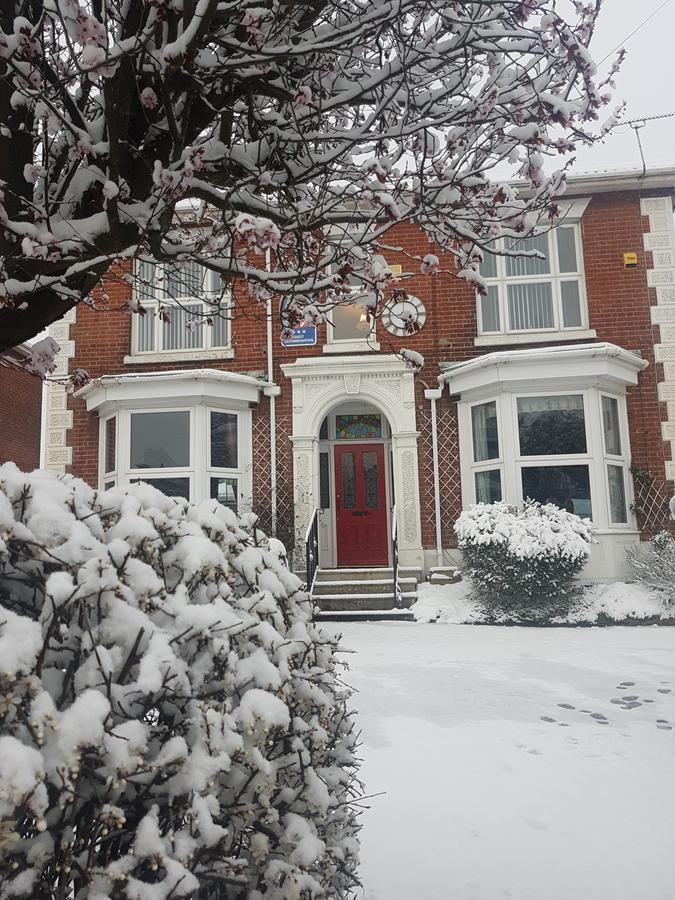 Madison House Bed & Breakfast Southampton Ngoại thất bức ảnh