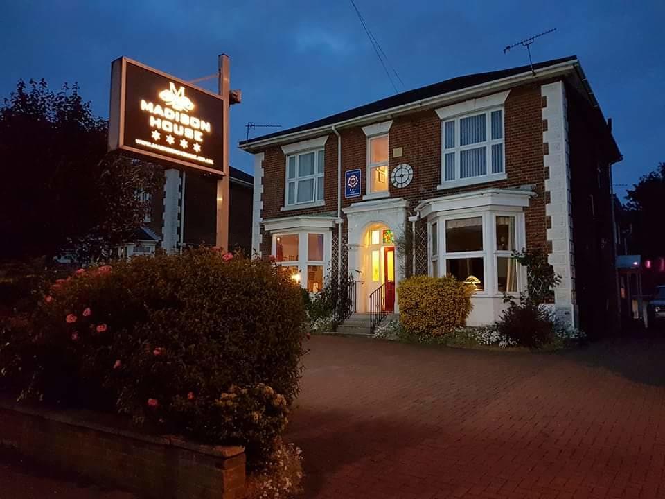 Madison House Bed & Breakfast Southampton Ngoại thất bức ảnh